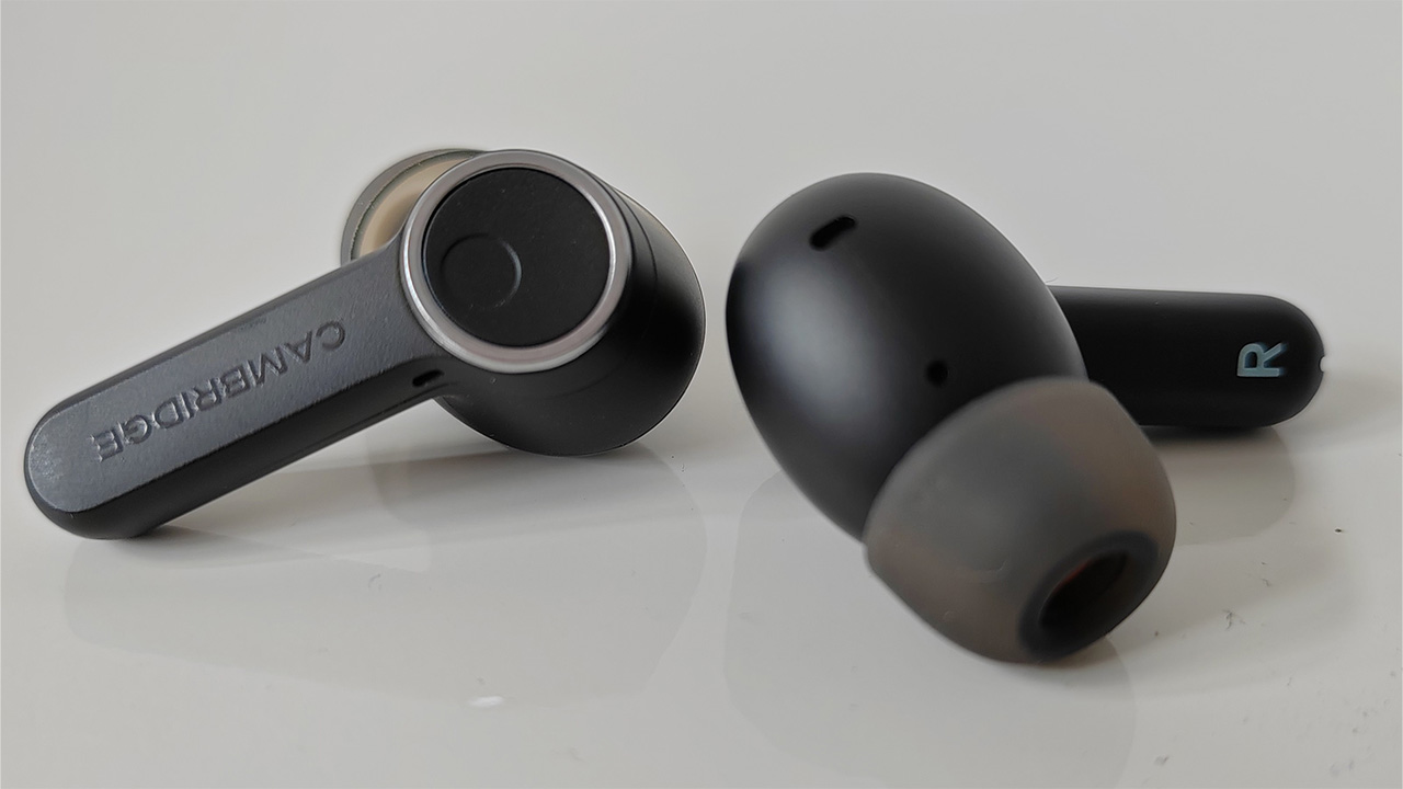 Cambridge Audio Melomania A100 earbuds