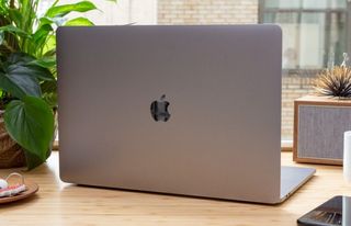 MacBook-Pro-15in-2019-003