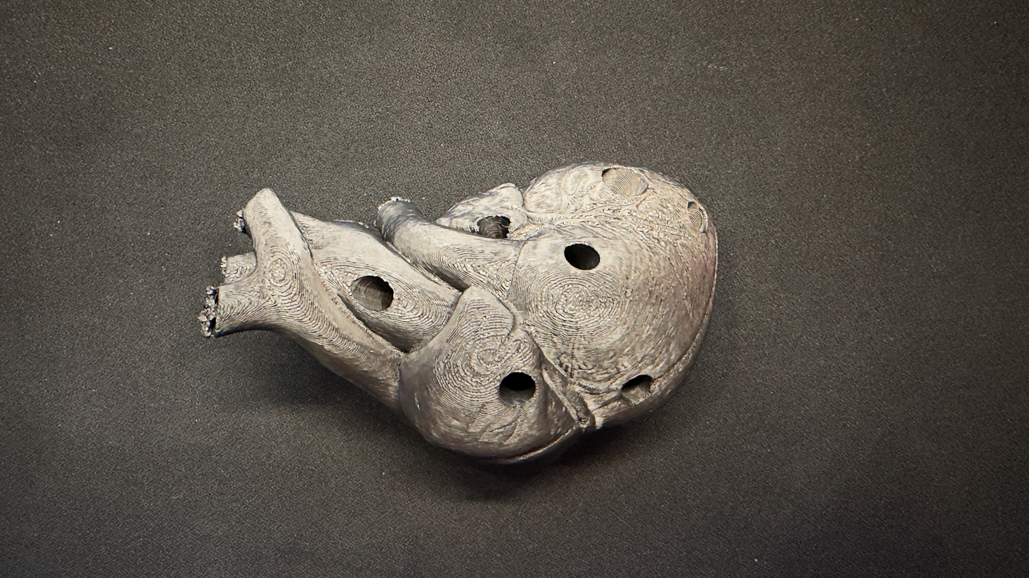 3D Printed Heart Pen Holder - Close Up