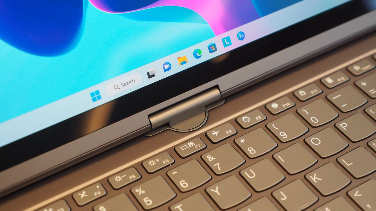 Lenovo ThinkBook Twist at CES 2023