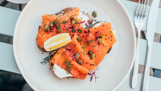 Smoked salmon on toast