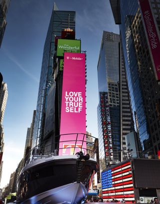 Azimut yacht in Times Square