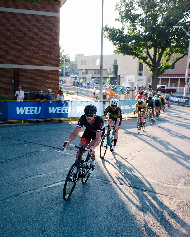 Bobby Lea (Burner Fitness) pulled back the early break despite being closely marked by David Dawson (Team Skyline).