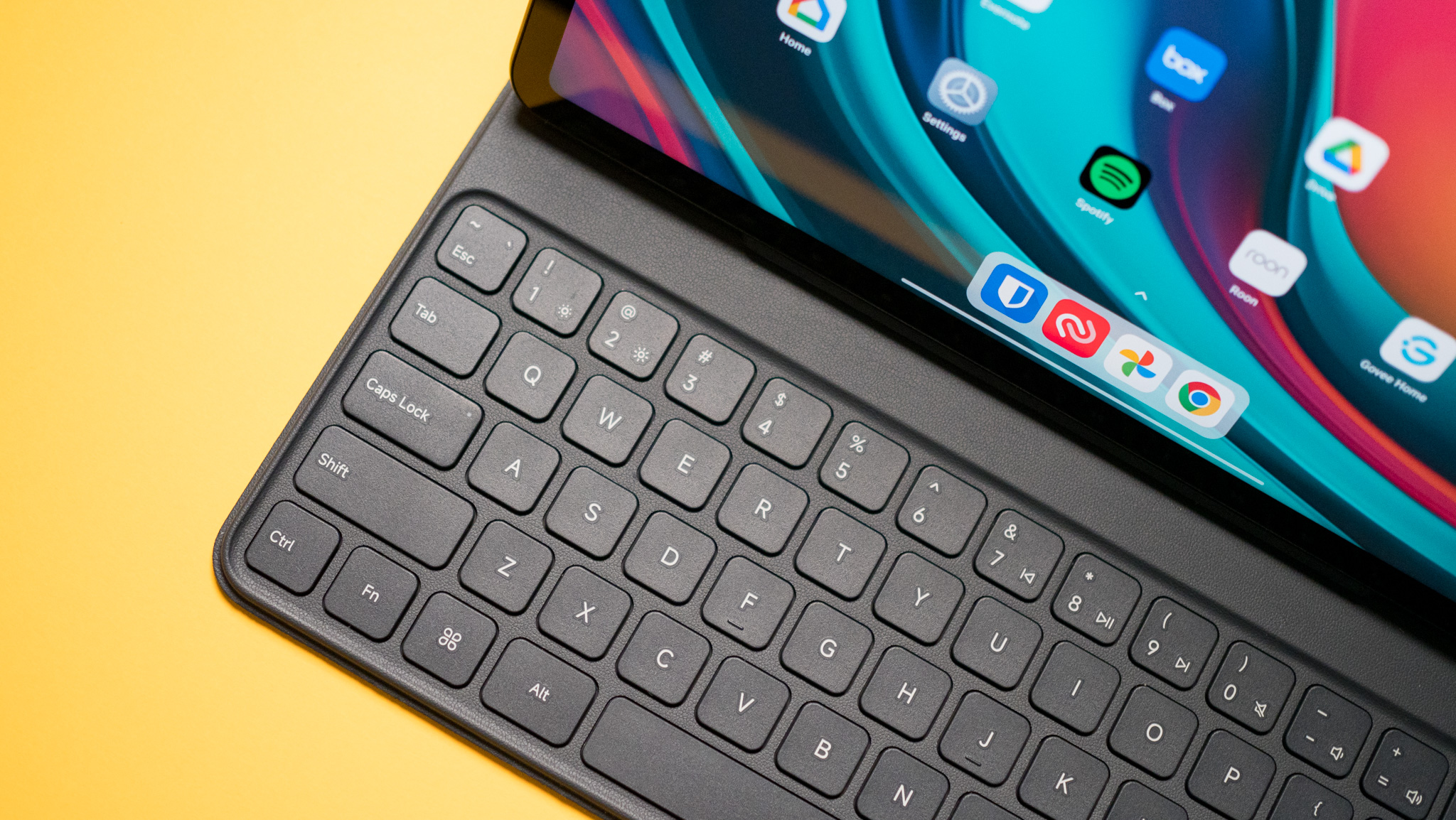 Redmi Pad Pro's keyboard case docked to the tablet