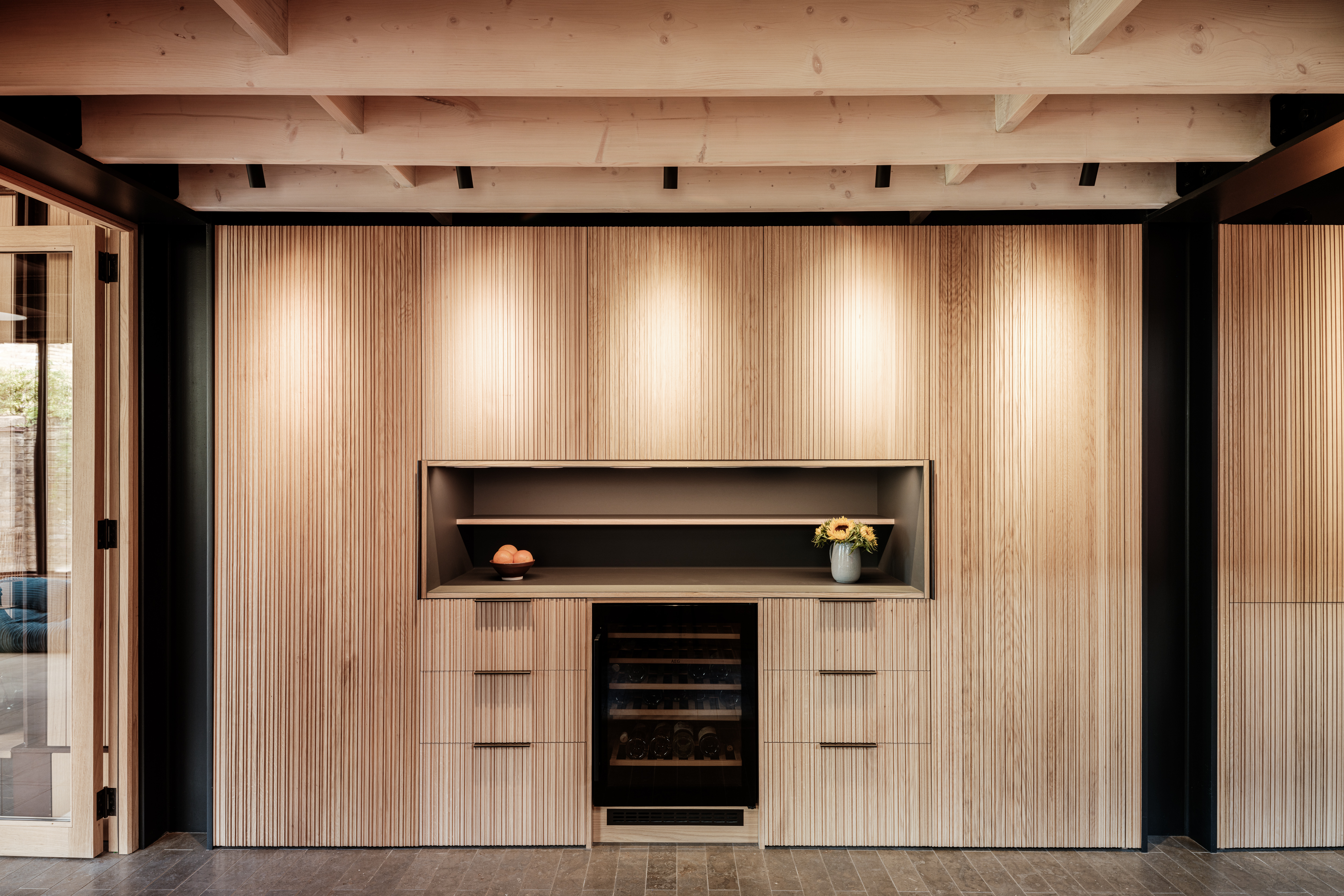 The Gallery, London, by Cagni Williams Associates