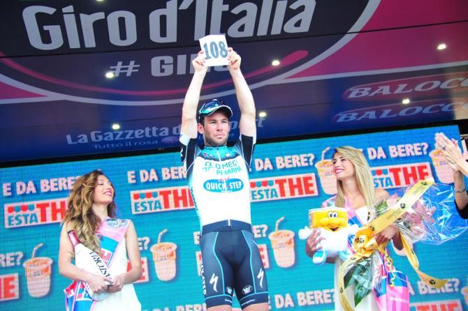 Stage 6 winner Mark Cavendish pays tribute to Wouter Weylandt on the two-year anniversay of his tragic death at the Giro.