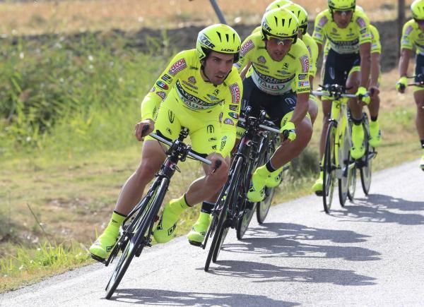 Farnese Vini-Selle Italia in the Giro di Padania team time trial.