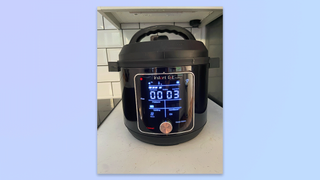 a picture of how to make rice in an instant pot using easy steps to make fluffy white rice in just three minutes