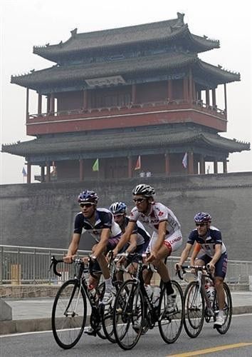 United States of America riders train alongside