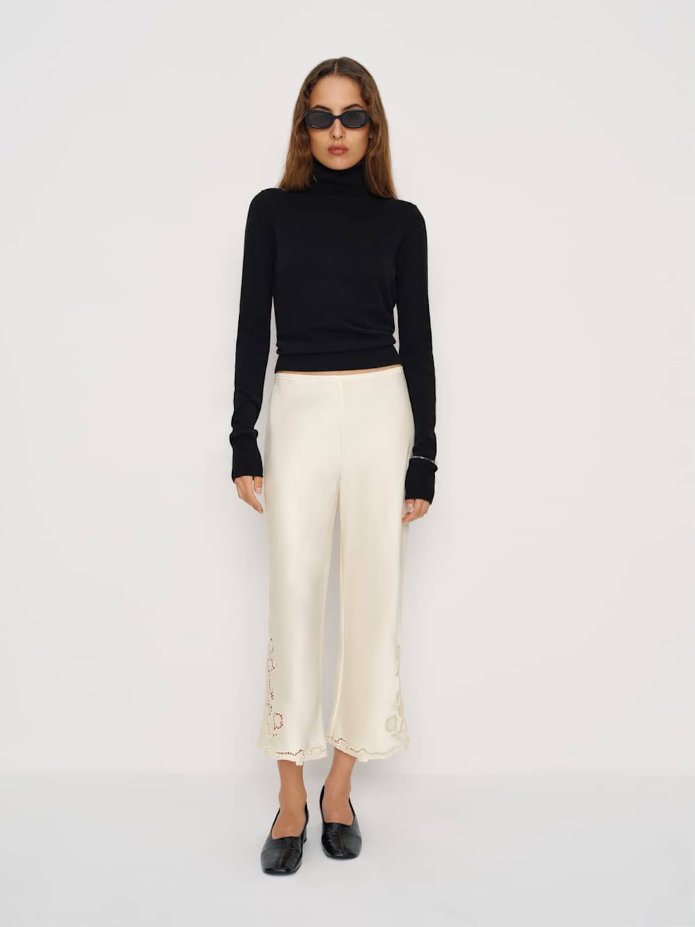 Gale Satin Mid Rise Capri Pant