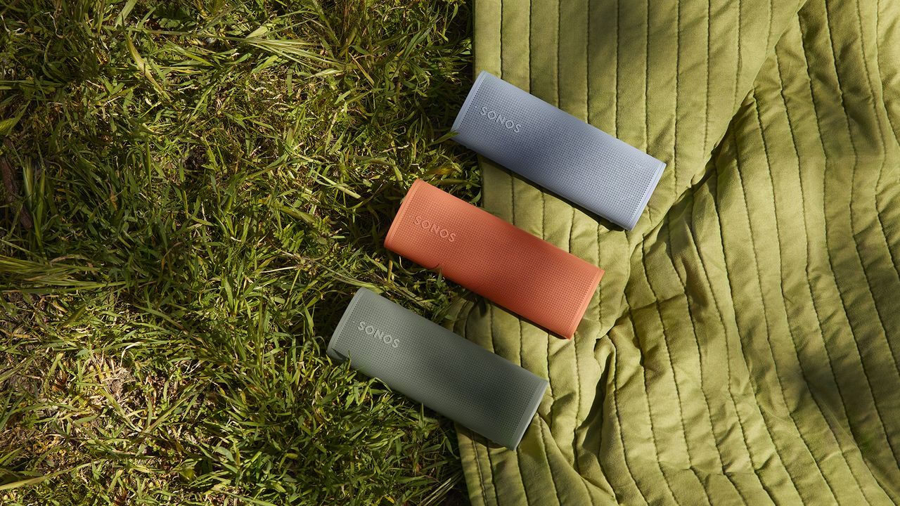 Sonos Roam 2 lifestyle shot of multiple colours