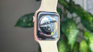 Apple Watch Series 8 sensors