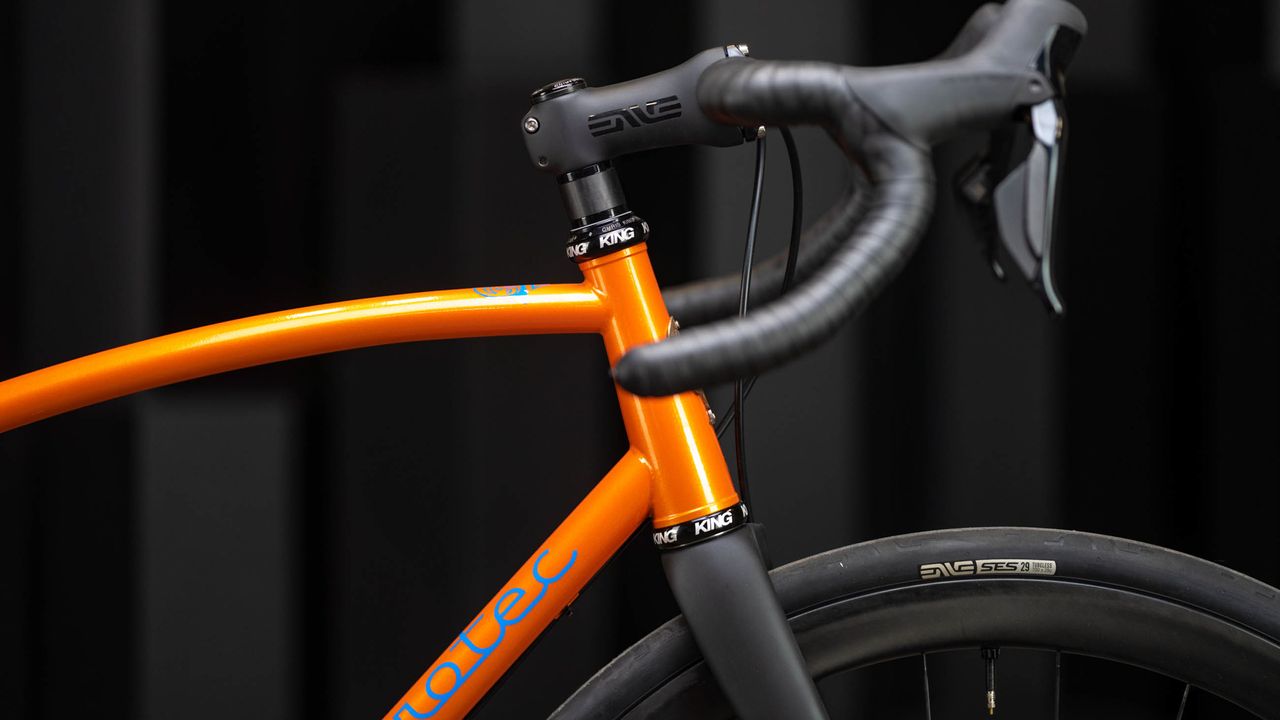 Enve Builders Roundup 2022 - Retrotec Road
