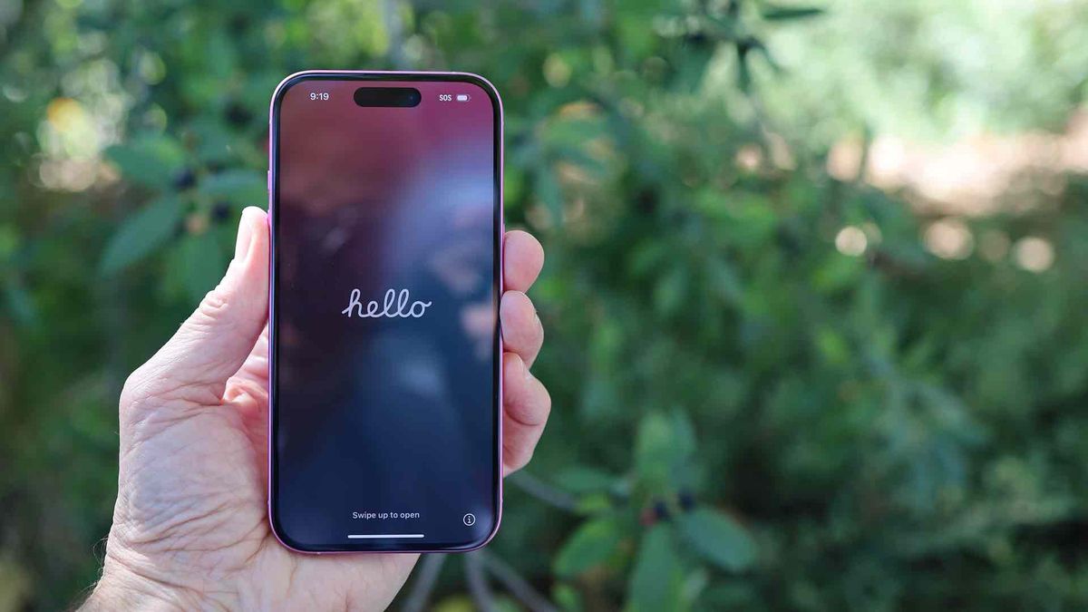 Apple iPhone 16