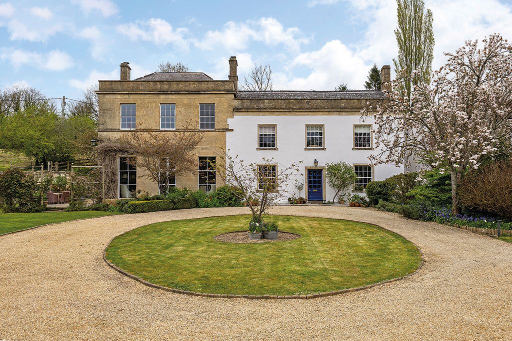 Properties for sale with home offices: Radford Villa, Bath, Somerset