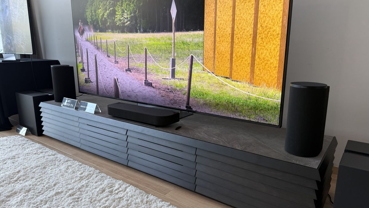 Sony Bravia Theatre Trio on stand