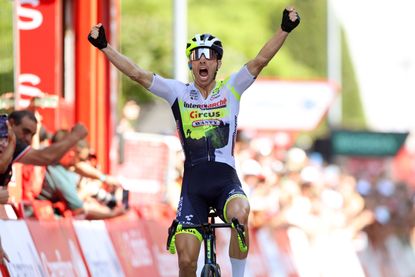 Rui Costa wins stage 15 of Vuelta a España