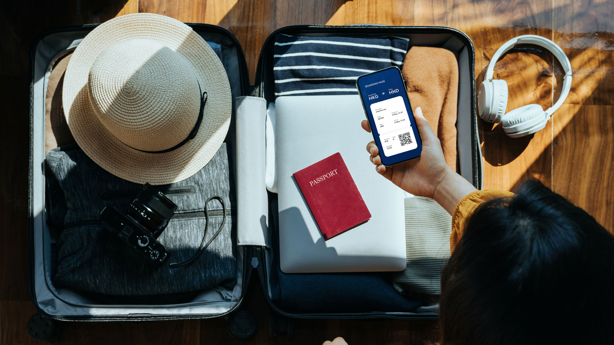 woman packing her suitcase