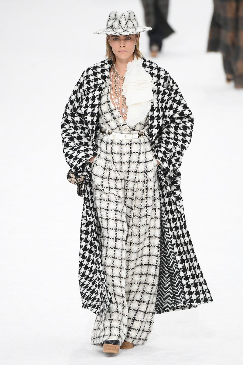 Chanel : Runway - Paris Fashion Week Womenswear Fall/Winter 2019/2020