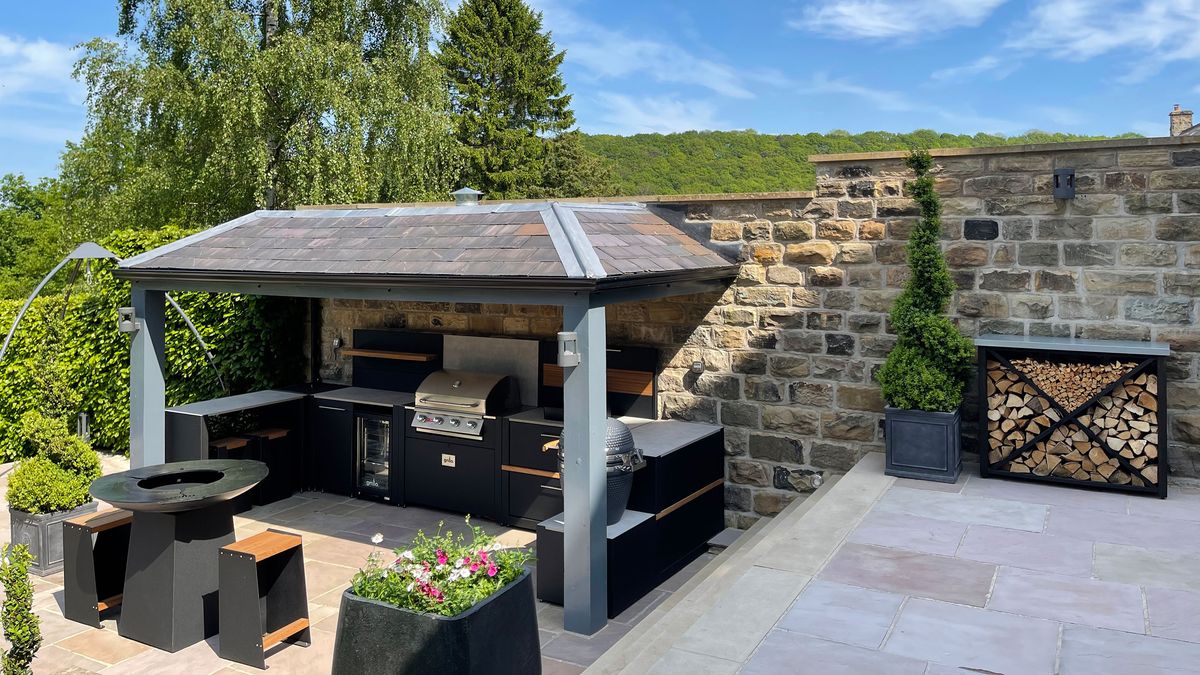 Raised patio ideas to take your garden to another level Homebuilding