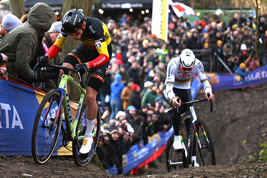 'He'd have to be having a really bad day not to win' – Belgium aim for silver and bronze behind 'unbeatable' Mathieu van der Poel at Cyclo-cross Worlds