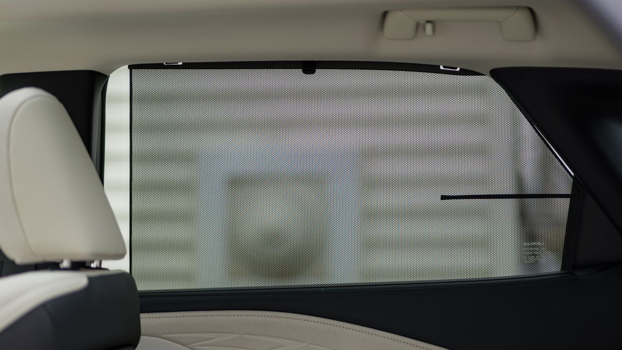 2026 Lexus RX 450h+ review.
