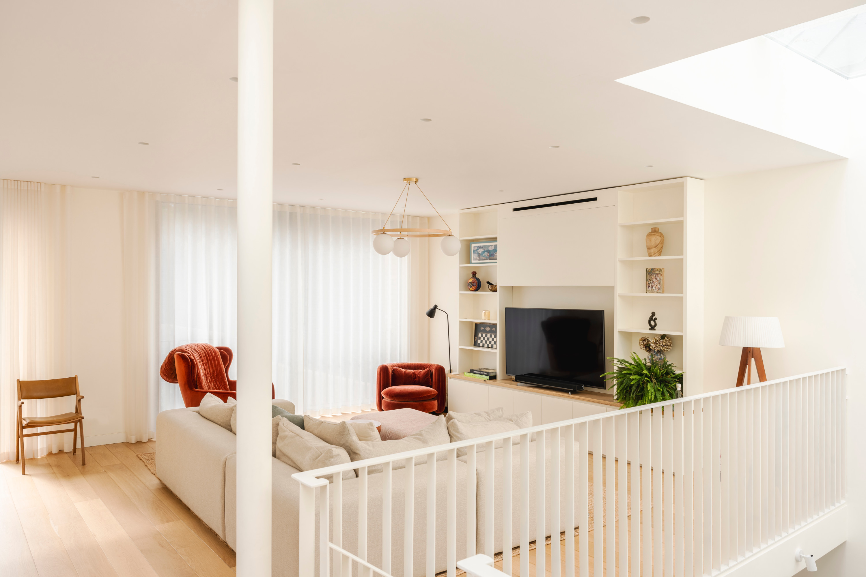 The sitting room overlooks the garden