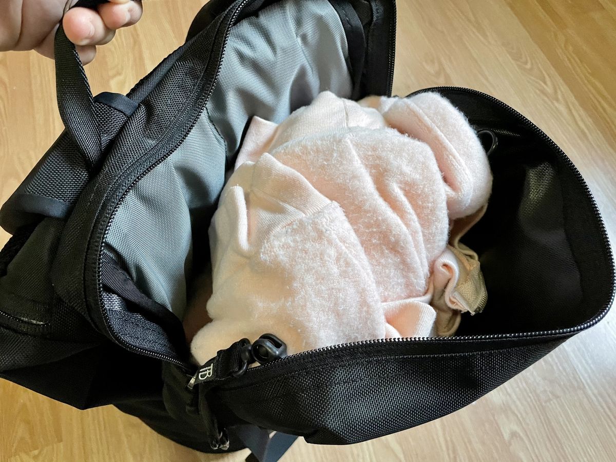 Tom Bihn Shadow Guide V2 33 Top Pocket Jacket