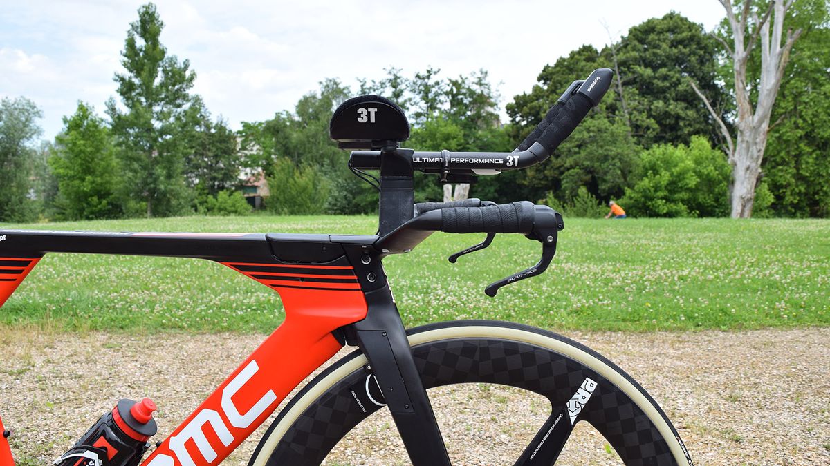 3T produce the customisable cockpits for the BMC time trial framesets