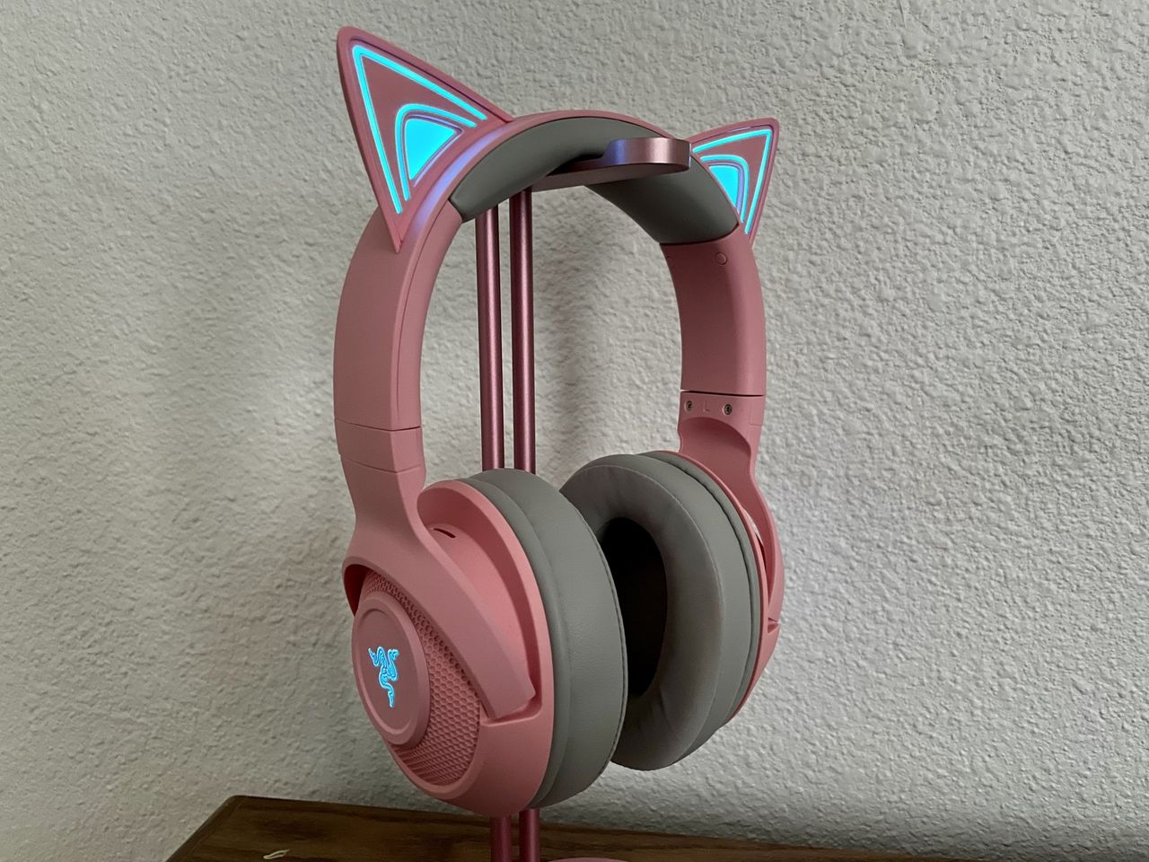 Razer Kraken Bt Kitty Edition Side Light Up