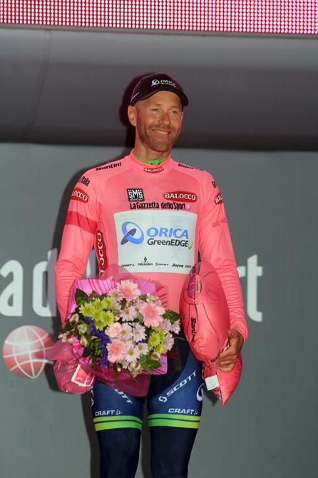 Svein Tuft (Orica-GreenEdge) took the maglia rosa on his 37th birthday