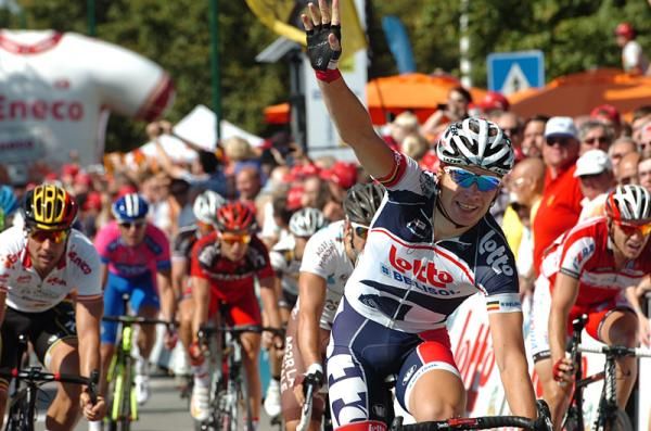 Unfortunately for Jurgen Roelandts (Lotto Belisol) he was edged at the finish line by Giacomo Nizzolo (RadioShack-Nissan) for the stage win.