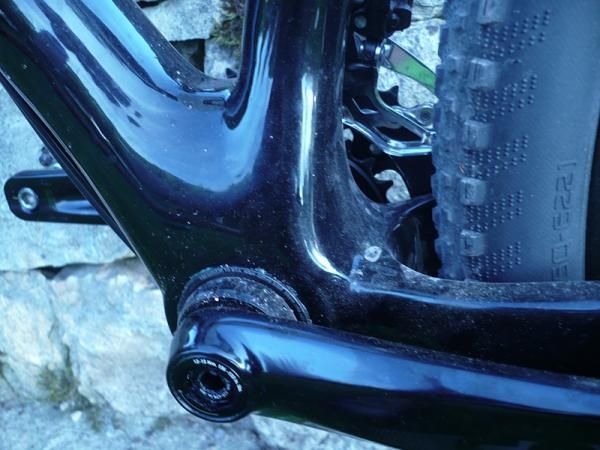 A look at the non-drive side bottom bracket area on the Specialized Fate.