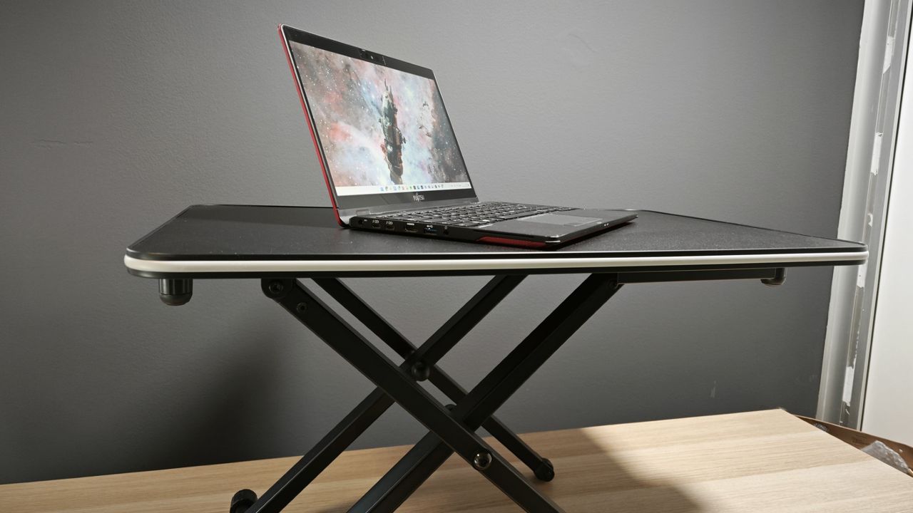 Standing desk