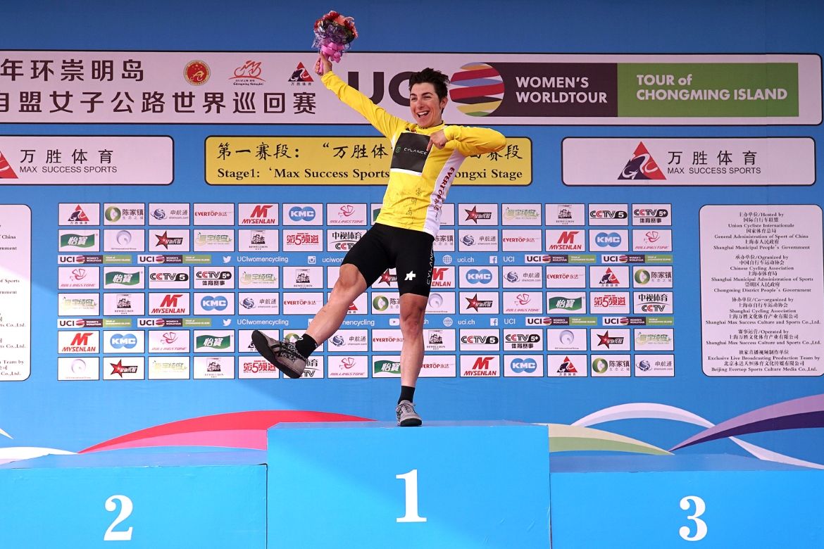 Giorgia Bronzini thoroughly enjoying her leader's jersey time
