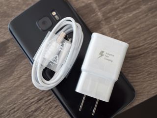 Galaxy S7 fast charger