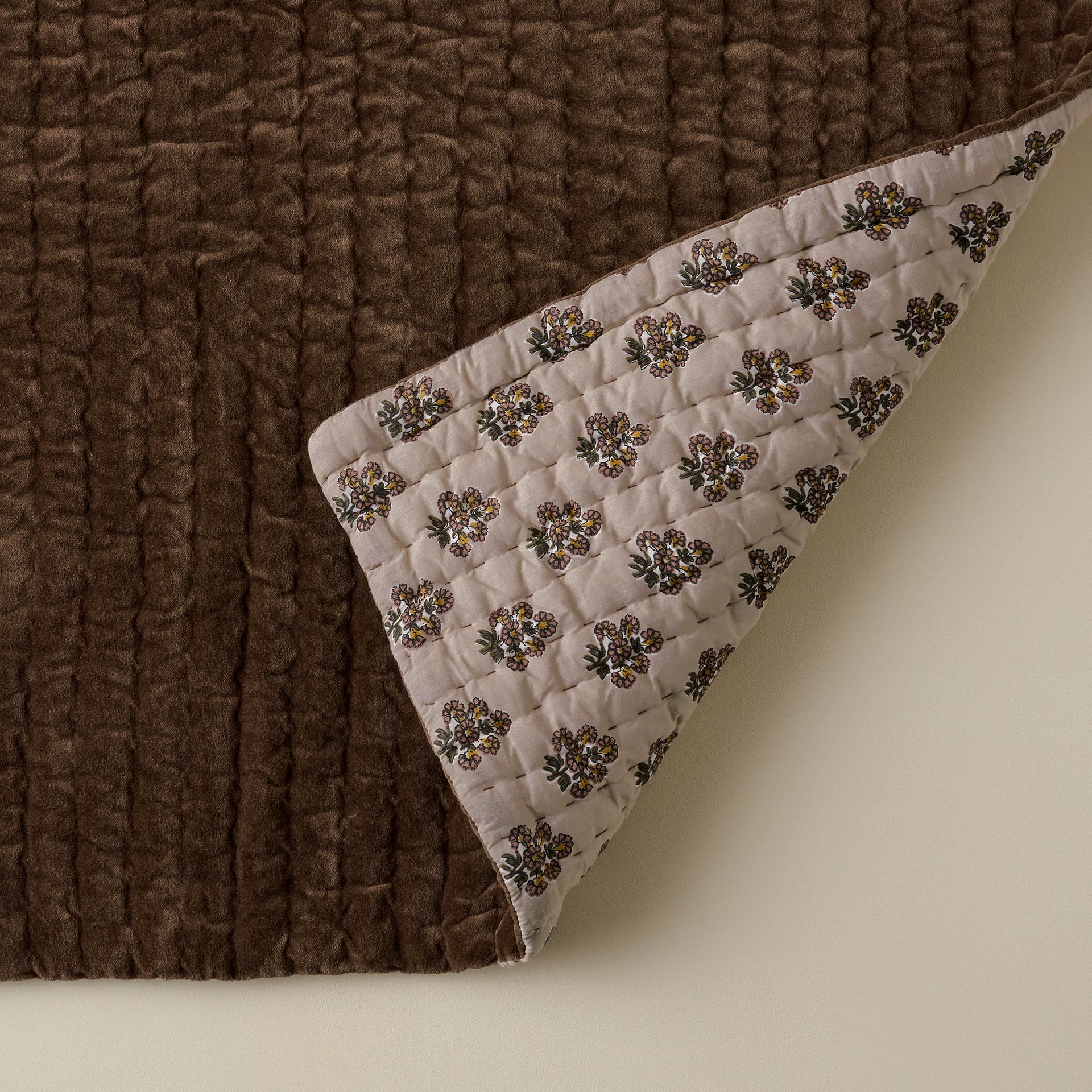 Audrey Velvet Block Print Quilt - Cedar - Queen