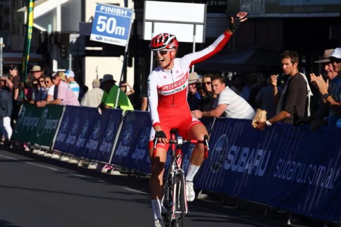 The Wells victory salute was delayed until the end of her victory lap