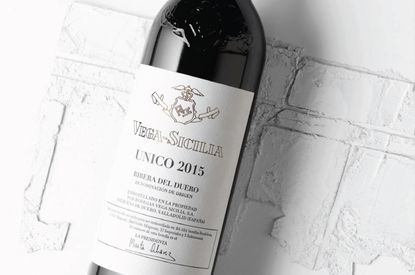 Tempos-Vega-Sicilia-New-Release-2025-Unico_2015.jpg
