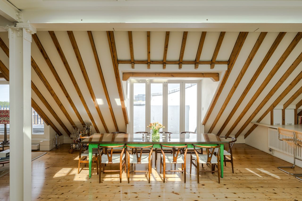 Three bedroom penthouse in Fulham, London