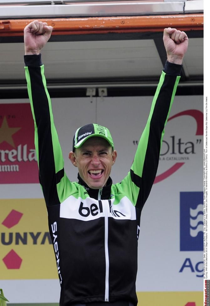 An ecstatic Stef Clement (Belkin) on the podium after winning stage 6 at the Volta Ciclista a Catalunya