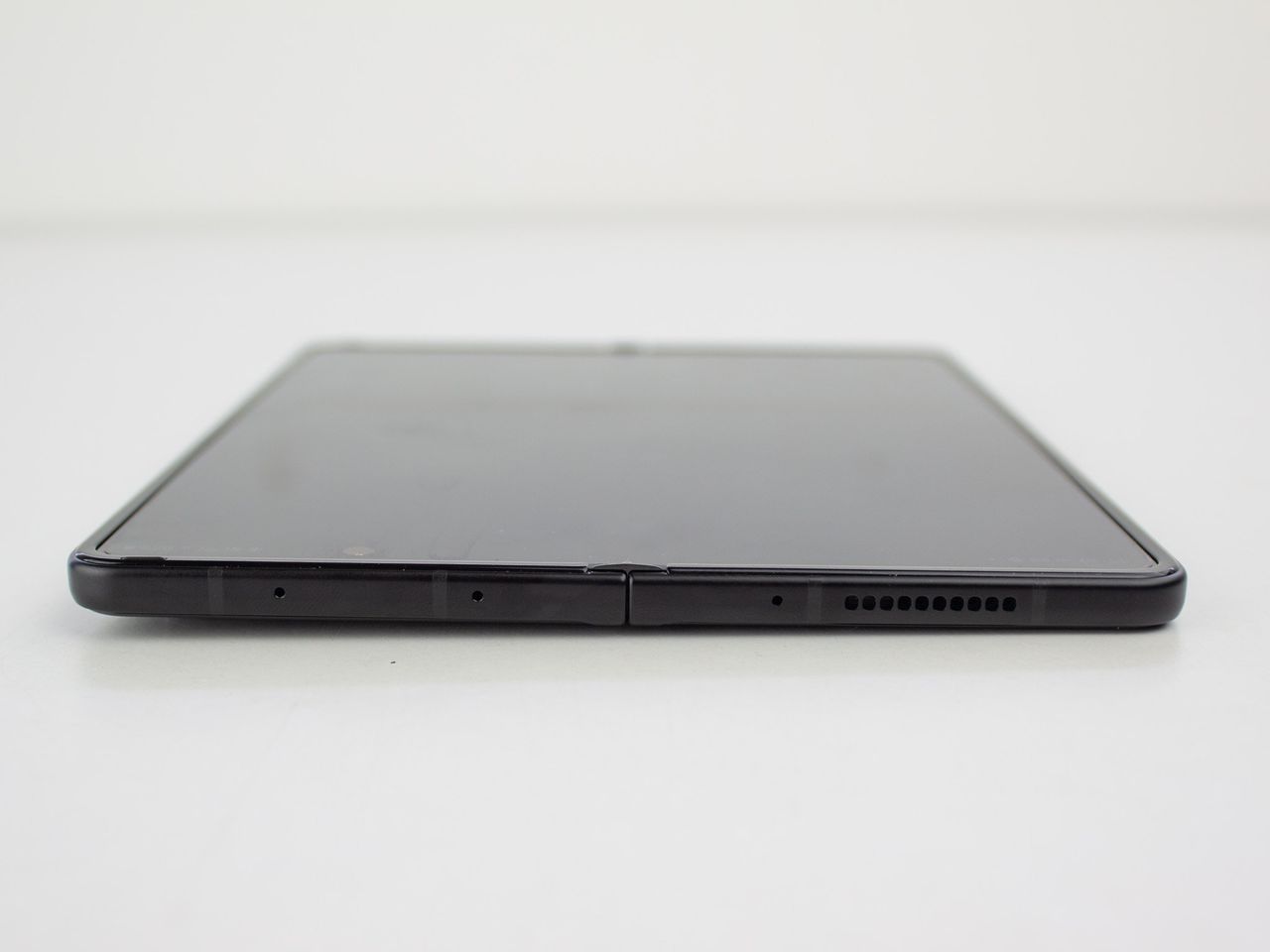 Samsung Galaxy Z Fold 3 Top