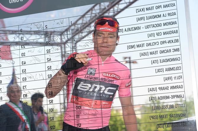 Cadel Evans (BMC) signs in to Stage 10 at the Giro d'Italia