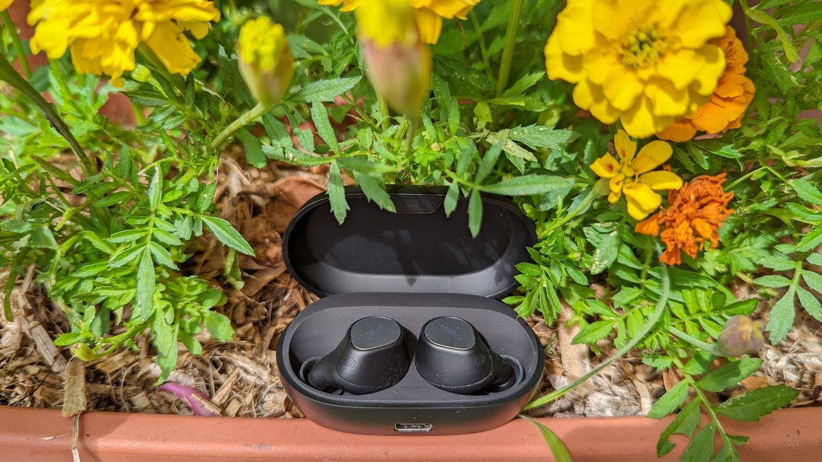 True Wireless Earbuds: Jabra Elite 7 Pro