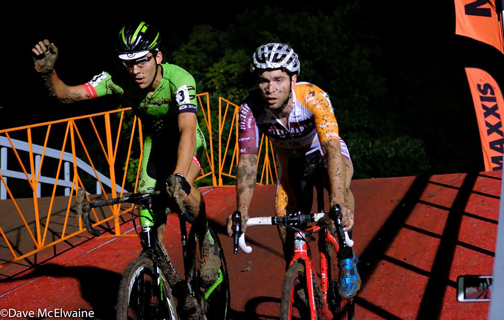 Marcel Meisen (Steylaarts-Verona) edges ahead as White signals to his pits