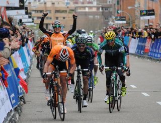 Stage 2 - Lobato wins in Palencia 