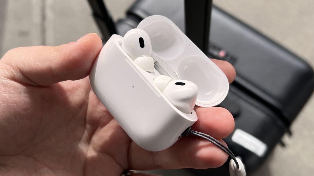 AirPods Pro 2 Vs. Beats Fit Pro: Which Noise-cancelling Earbuds Win ...