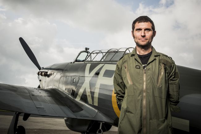 The Pilot A Battle For Survival Streaming