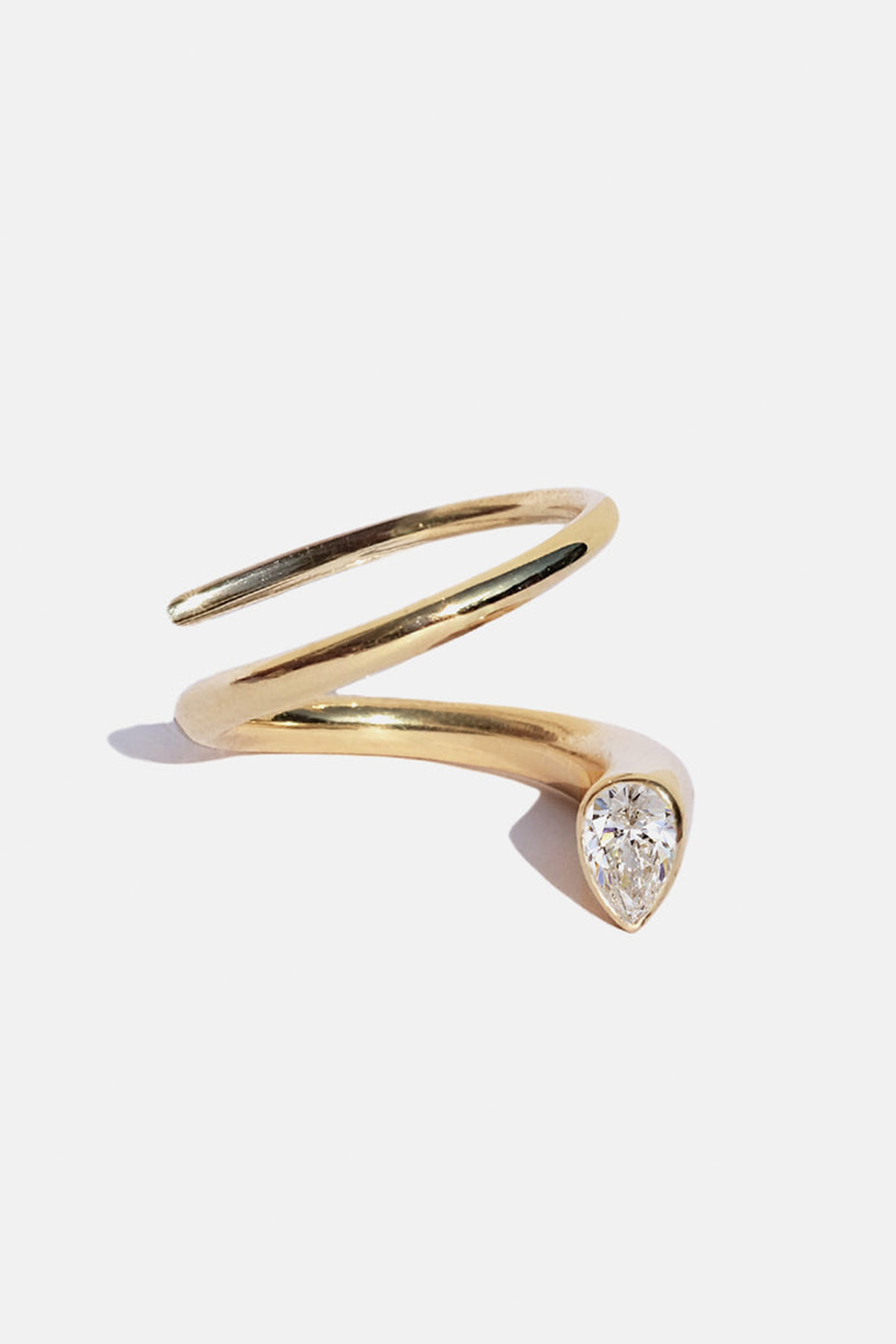 PEAR CRESCENDO PIN RING