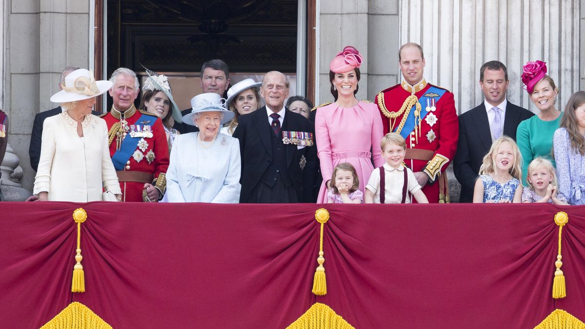 This Is The Official Line Of Succession To The Throne, In Order | Marie ...